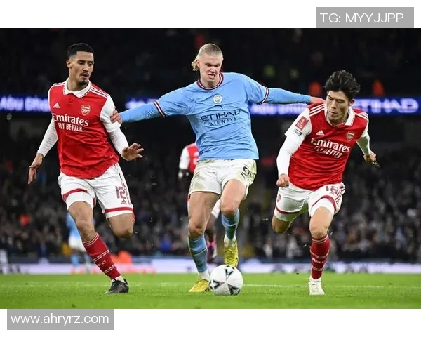 足球明星背后的故事揭秘他们分别来自哪些俱乐部的精彩历程